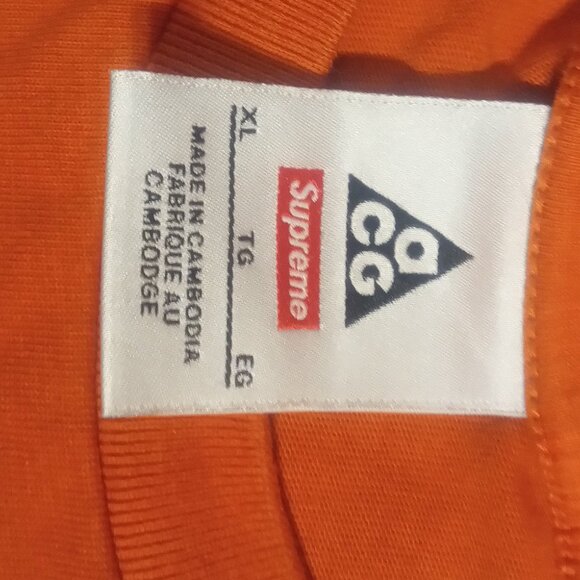 Supreme - Picture 5 of 5